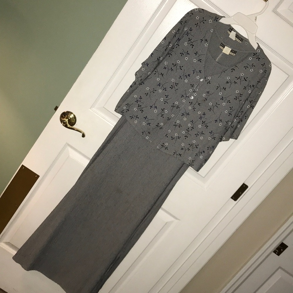 Sleeveless Midi dress w/ short sleeve jacket